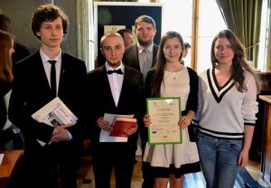 debaty drużyna